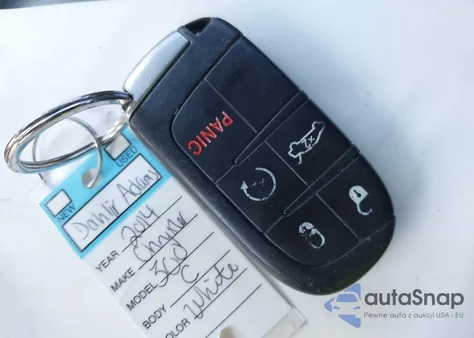 2014 Chrysler 300C Awd from USA, damaged, VIN 2C3CCAKT5EH128694